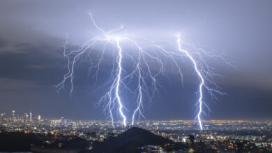 Lightning Striking The Miracle Mile Neighborhood in Los Angeles